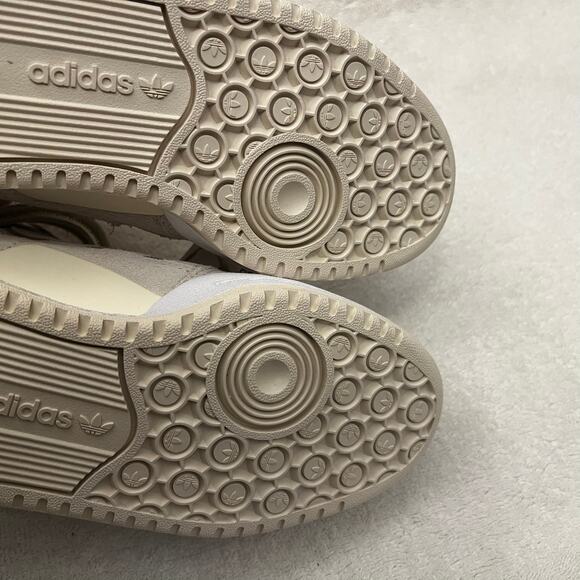 Adidas Forum Mid Cloud White Women's sz 6 US NWOB HQ9949 - Picture 11 of 14